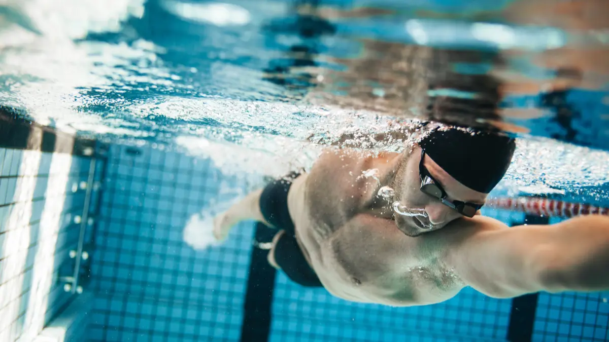 Voici comment j’ai perdu 7 kilos en 1 mois très facilement grâce à ce simple programme de natation