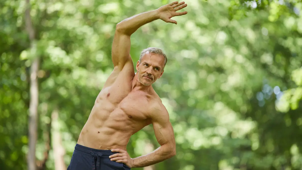 Comment perdre sa graisse abdominale après 50 ans ? Voici les meilleurs conseils de notre expert