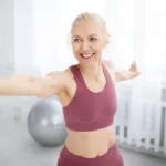 À 60 ans, voici les 4 sports doux que ce coach recommande pour rester en forme